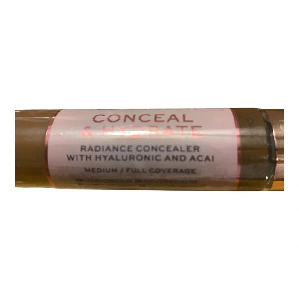 Revolution Conceal & Hydrate Concealer - C14